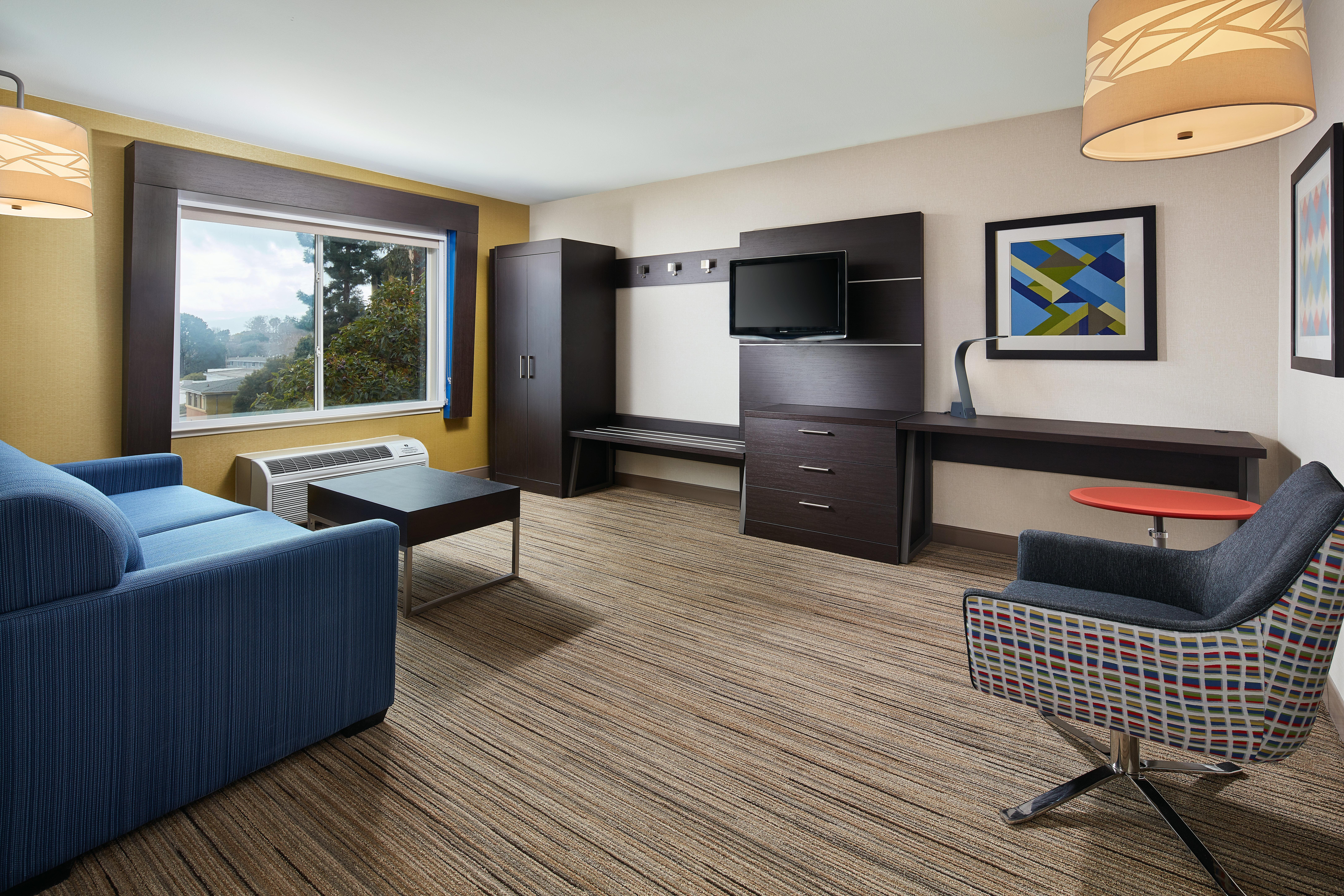 Holiday Inn Express Hotel & Suites Belmont By Ihg Bagian luar foto