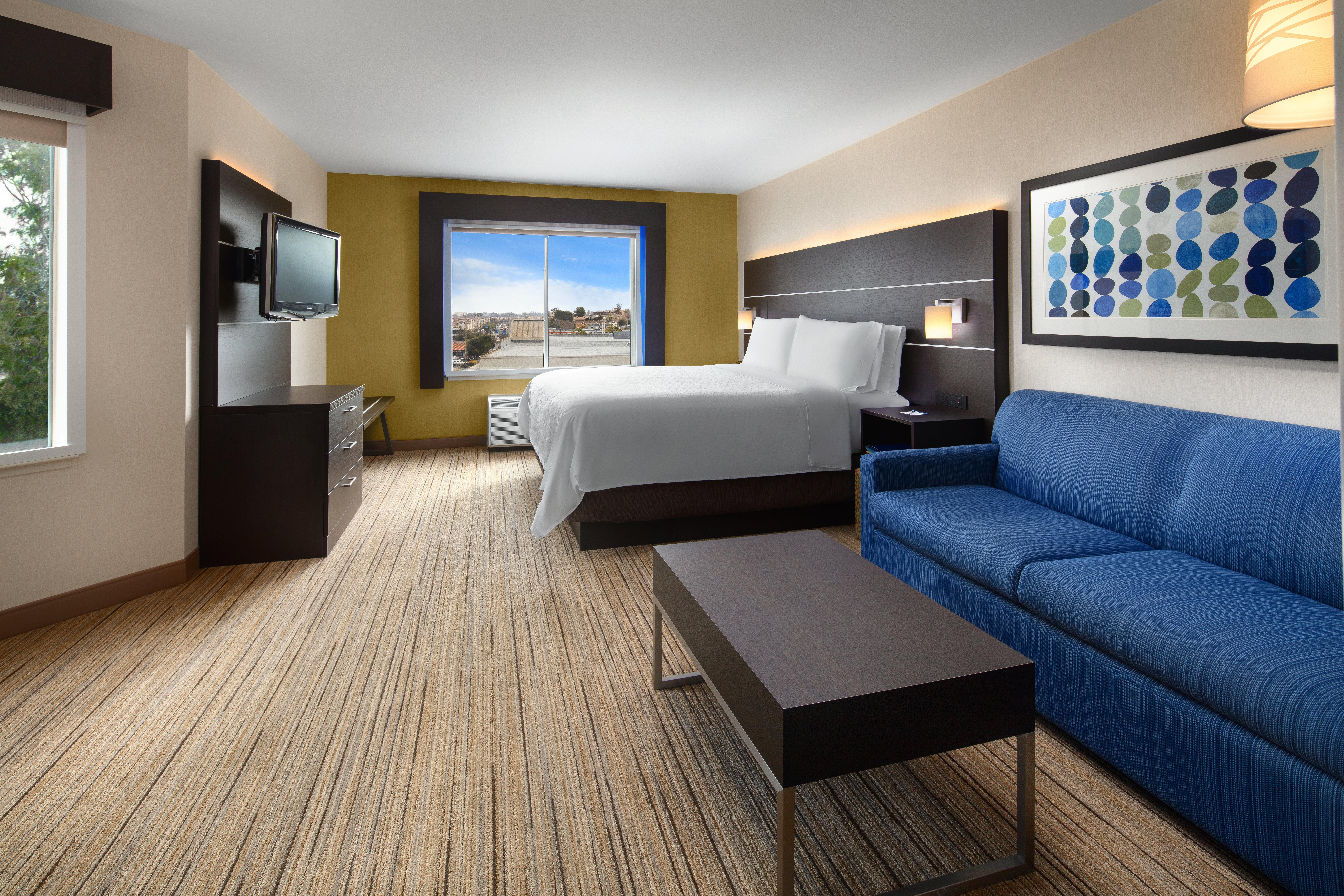 Holiday Inn Express Hotel & Suites Belmont By Ihg Bagian luar foto